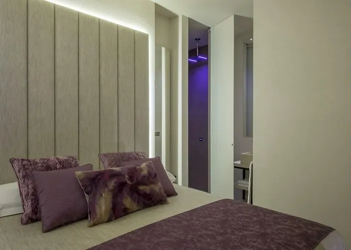 230 Luxury Rome
